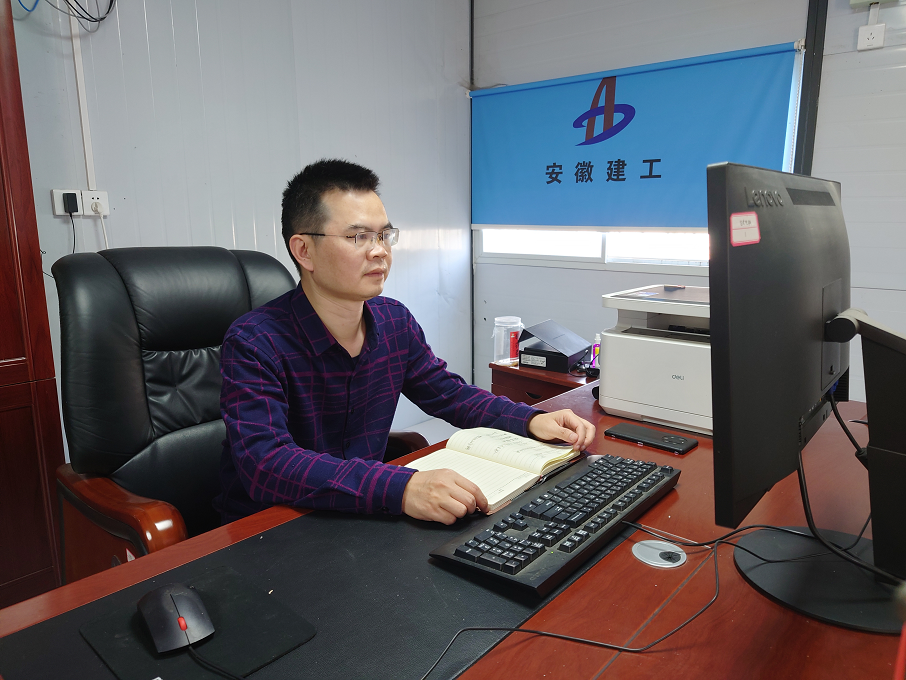基層職工熱議黨的二十大系列報(bào)道（五） ：攻堅(jiān)克難、奮勇前行，向公司交出一份份高質(zhì)量答卷！